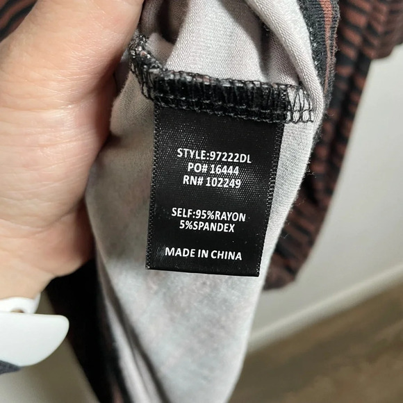 Skies Are Blue Animal Print Long Sleeve Mock Neck Dress in Brown/Black Size XS - Picture 9 of 12